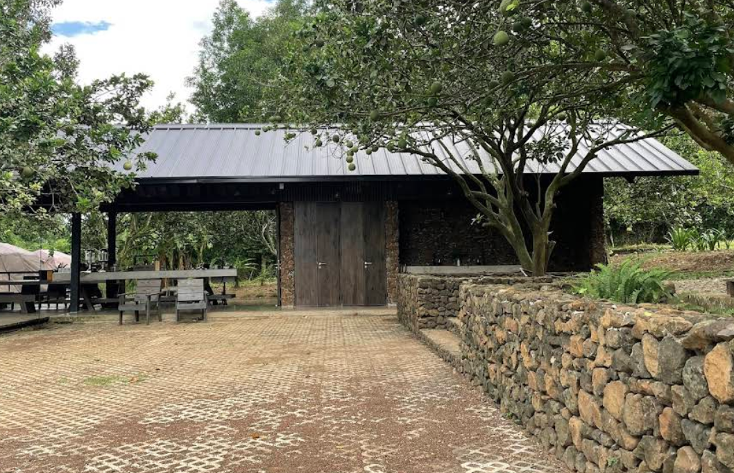 Khu vá»±c BBQ táº¡i Suá»‘i Camp